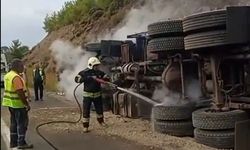 Fethiye-Antalya Karayolu’nda tır devrildi