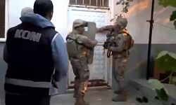 Sosyal medyada suç örgütünü öven şahıslara operasyon: 3 tutuklama