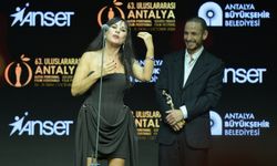 Antalya'da yıldızlar kırmızı halıda buluştu! 63. Altın Portakal başladı