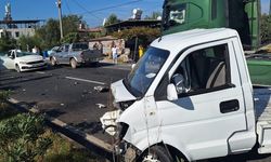 Muğla'da kamyonetle otomobilin çarpıştığı kazada 1 kişi öldü, 2 kişi yaralandı