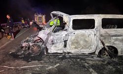 Tıra arkadan çarpan otomobilin sürücüsü öldü