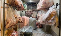 Otoyolda durdurulan kamyonetten 2 ton 809 kilo et ve sakatat çıktı