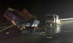 Sakarya’da 3 aracın karıştığı kazada 2 kişi öldü, 3 kişi yaralandı