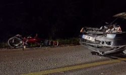 Otomobille çarpışan motosikletin sürücüsü öldü