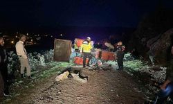 Devrilen traktörün altında kalan sürücü hayatını kaybetti