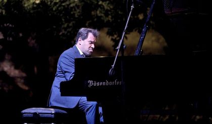 Nicolas BringuierGümüşlük’tefestival sahnesindeydi