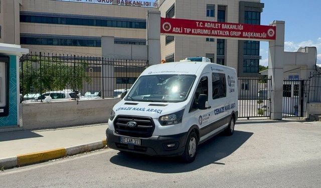Bariyere çarpan motosikletin sürücüsü hayatını kaybetti