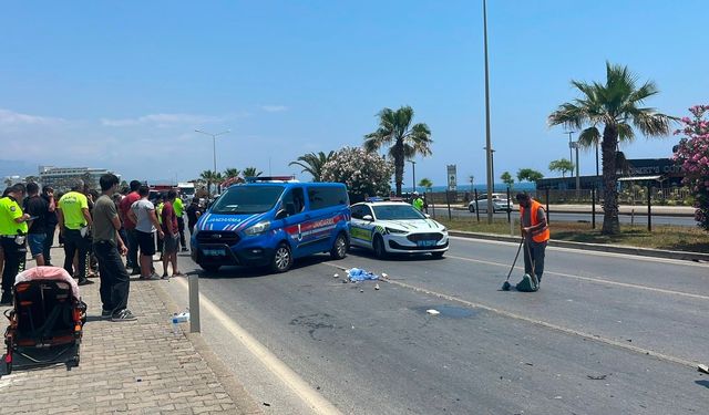Kamyonet ile çarpışan motosikletin genç sürücü hayatını kaybetti