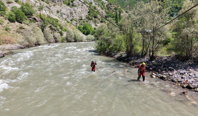 Baba ve oğlunu arama çalışmaları ikinci gününde sürüyor