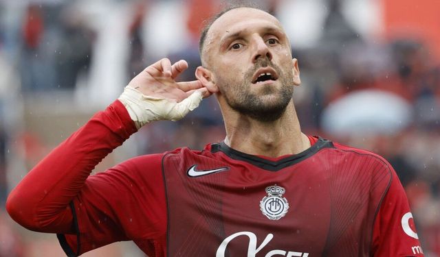 Vedat Muriqi bu akşam İstanbul'a geliyor