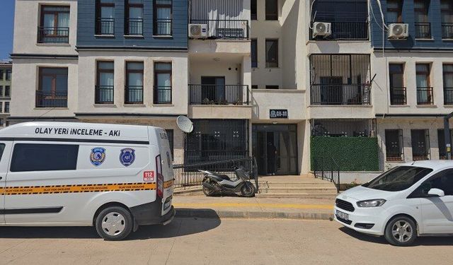 Evinde silahla vurulmuş halde bulunan kadın kurtarılamadı