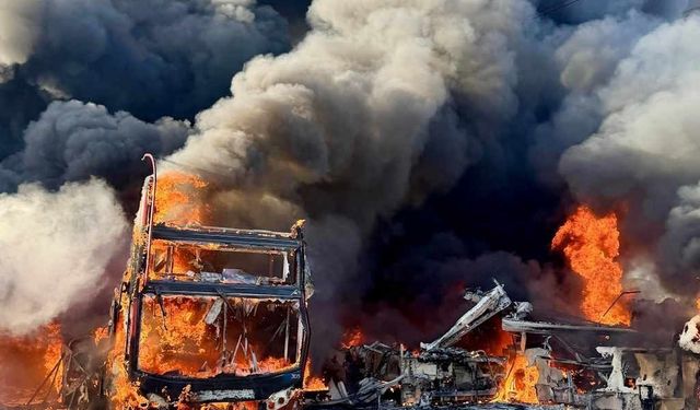 36 adet çift katlı otobüs yandı "kundaklama" şüphesi