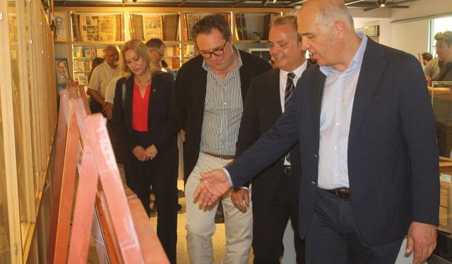 Dr. Osman Kurtuluş’un “Portreler” sergisi törenle açıldı
