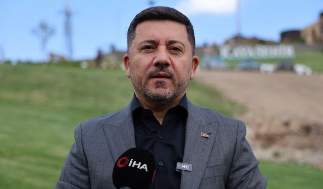 Başkan Rasim Arı yeniden AK Parti'ye katılıyor