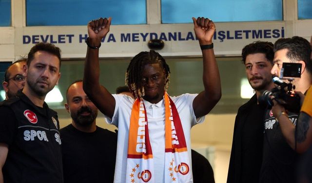 Galatasaray'ın yeni transferi Lesley Ugochukwu, İstanbul'a geldi