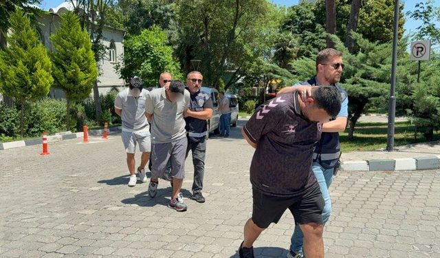 Silahlı Kavgada 3 Kişi Yaralandı