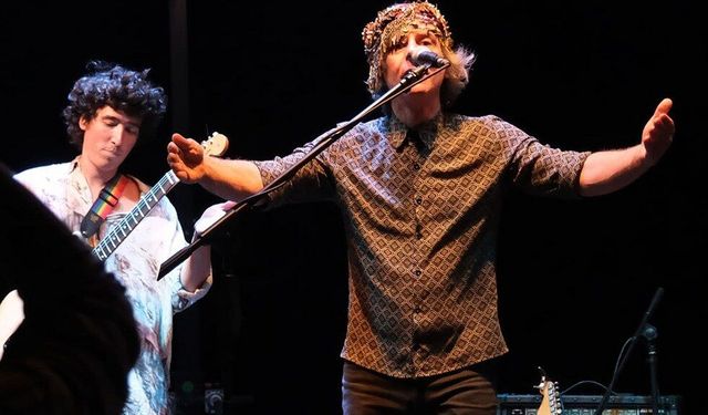 Umut Adan & Zebânis, Gümüşlük Müzik Festivali'nde sahne aldı
