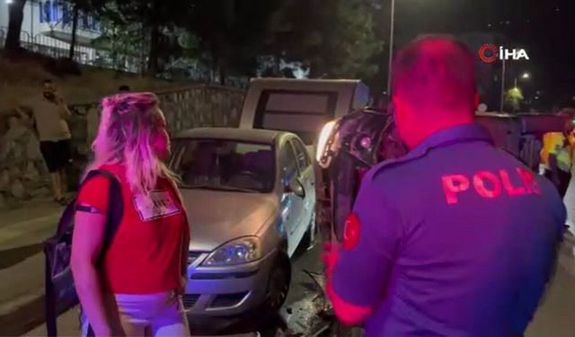 2.34 promil alkollü sürücü mahalleyi savaş alanına çevirdi: Kazayı hatırlamadı