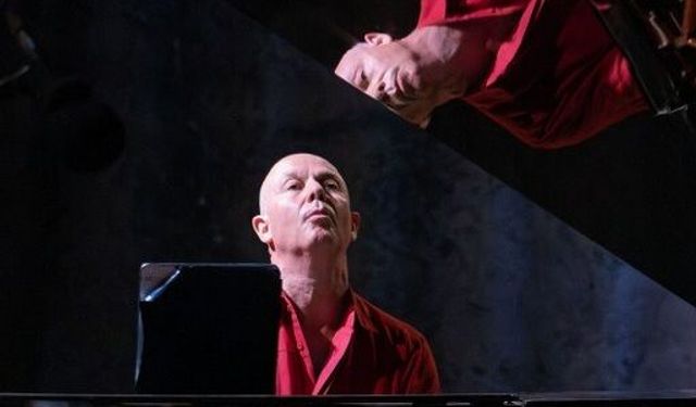 İngiliz piyanist Charles Owen, Gümüşlük Müzik Festivali'nde sahne aldı