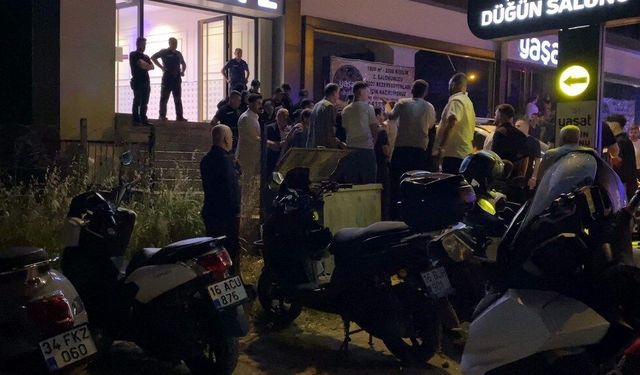 Düğünde çalınan şarkıyı beğenmeyen iki grup arası bıçaklı kavga: 3 yaralı