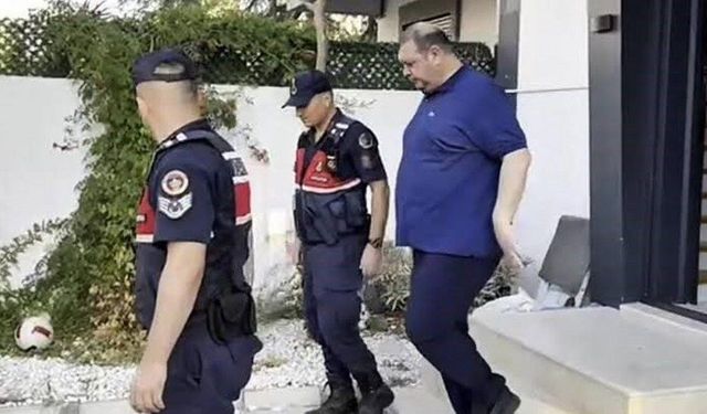Menderes Belediye Başkanı İlkay Çiçek görevden uzaklaştırıldı