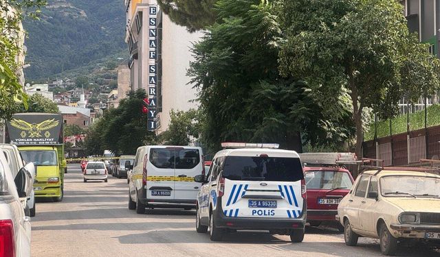 Evde silahla yaralanan çocuk hastanede hayatını kaybetti