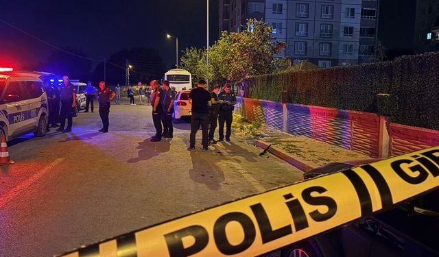 Silahlı kavgada otoparktaki kavgayla ilgili olmayan çift yaralandı: 6 gözaltı