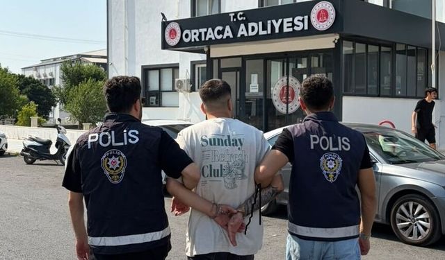 Firari hükümlü havalimanında yakalandı