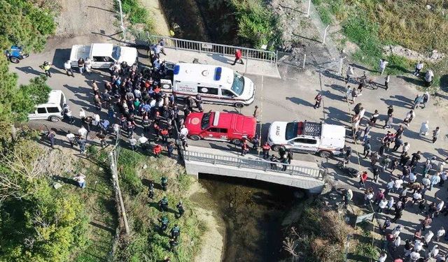 Sulama kanalına düşen otomobilde kaybolan gençten acı haber