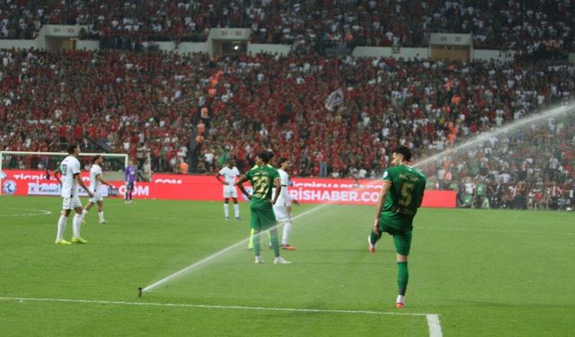 Beşiktaş Diyarbakır’da şokta: Amedspor 2 golle öne geçti