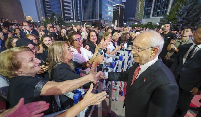 Kılıçdaroğlu: "Türkiye'nin sorunlarının çözülmesi için her türlü katkıyı vermeye hazırız"