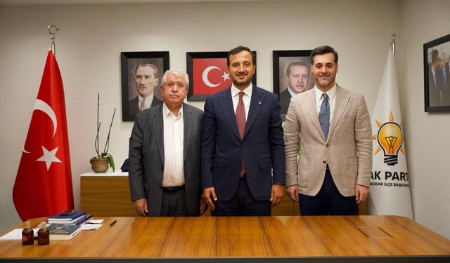 4 CHP'li meclis üyesi AK Parti'ye katıldı
