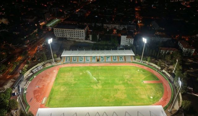Muğlaspor kendi stadında ilk gece ve 1. Lig maçına çıkıyor