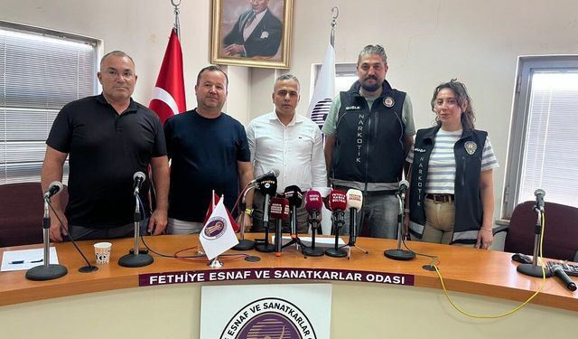 Fethiye’de okul kantincileriyle önemli buluşma: Narkotik polislerinden eğitim