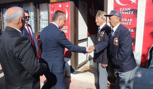 Fethiye’de gazilere anlamlı ziyaret: “Tarihimizin yaşayan kahramanları”