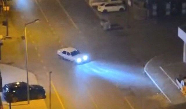 Bir drift attı, iki Tofaş parası gitti