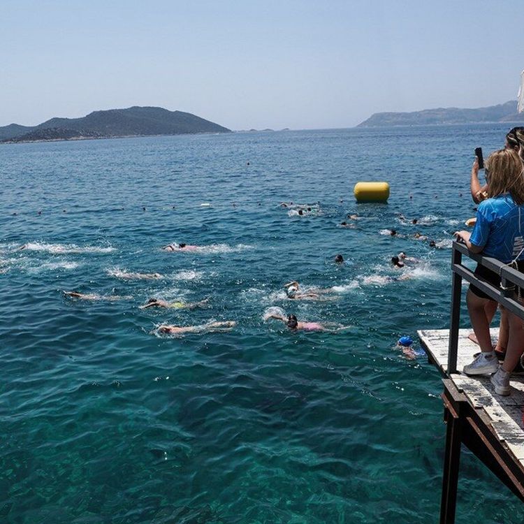 Kaş-Mais yüzme yarışı: “Dostluğa Kulaçlıyoruz”