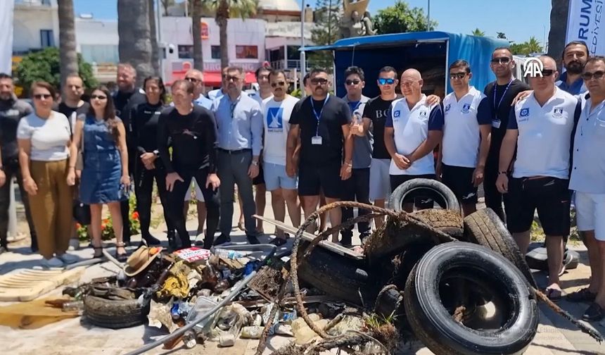 Bodrum'da deniz dibi temizliğinde 260 kilogram atık çıkarıldı
