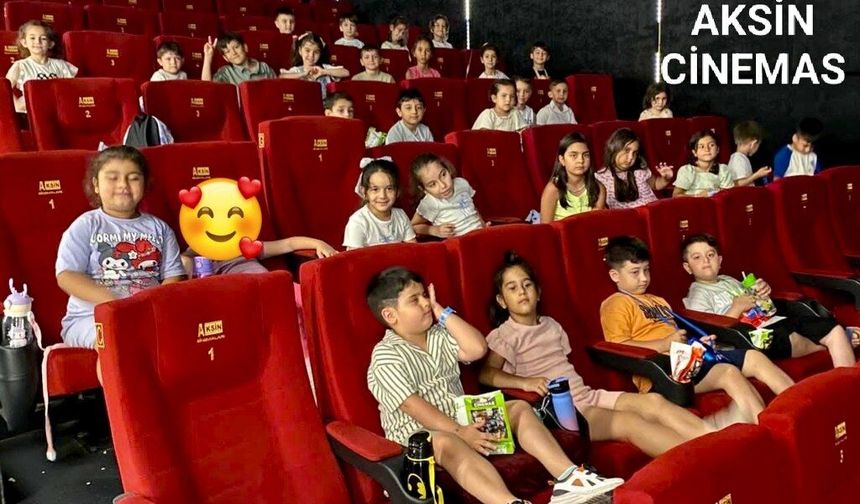 Yıldızlar ve Papatyalar Grubu’nun sinema keyfi