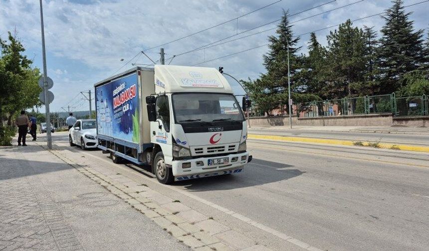 Su kamyonunun çarptığı 9 yaşındaki çocuk ağır yaralandı