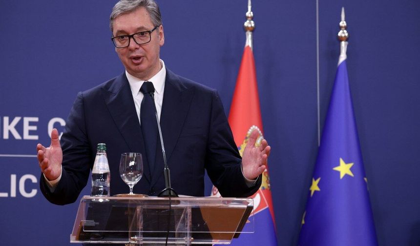 Sırbistan Cumhurbaşkanı Vucic'den şok karar
