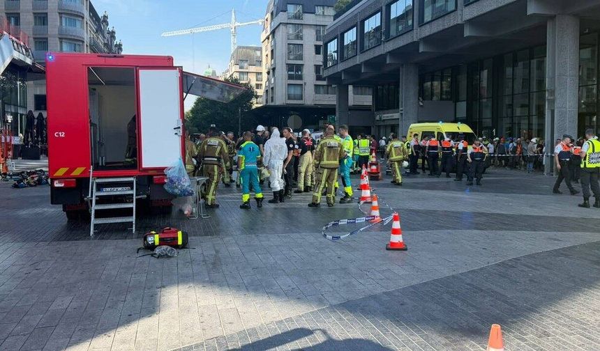 Brüksel’de 15 katlı binada yangın: 2 ölü, 4 kayıp