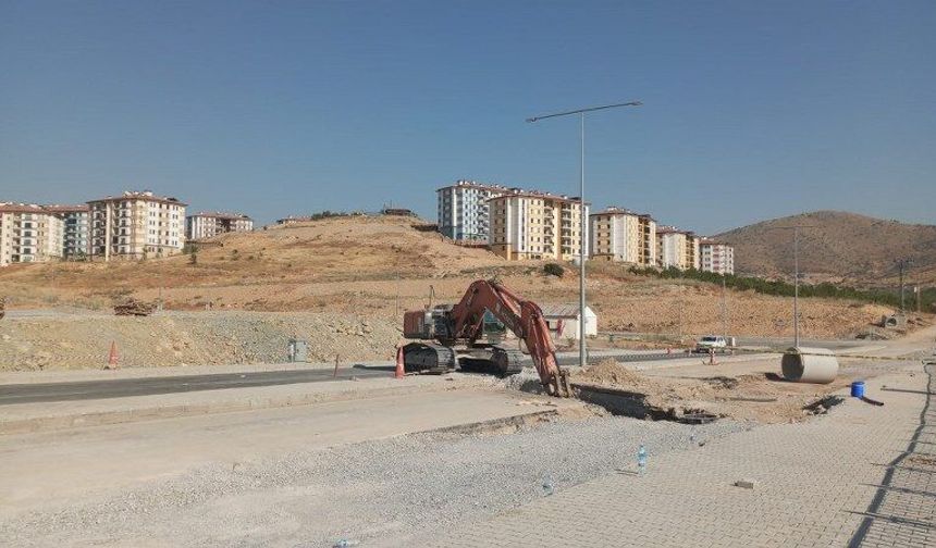 Yol çalışmaları sırasında göçük: 2 işçi hastanede hayatını kaybetti
