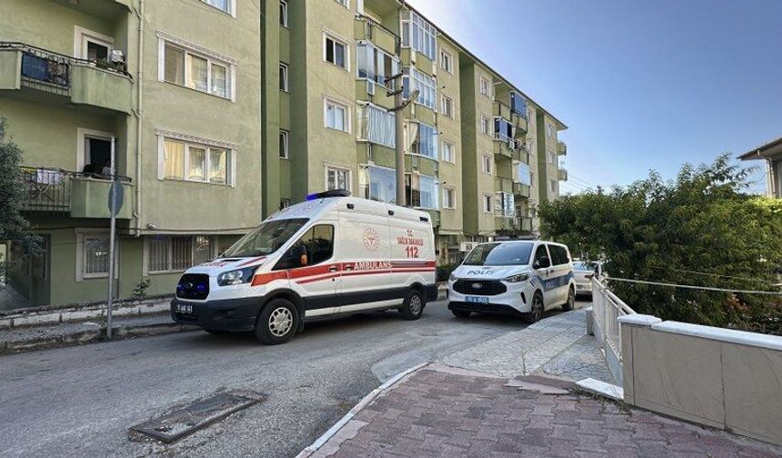 Haber alınamayan kadın evinde ölü bulundu