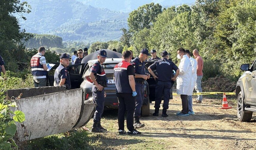 29 yaşındaki genç aracında ölü bulundu