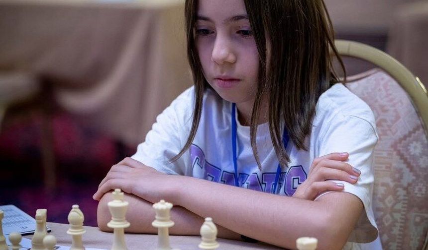 Fethiyeli minik satranççı Mira Deniz Beler, Türkiye zirvesinde!