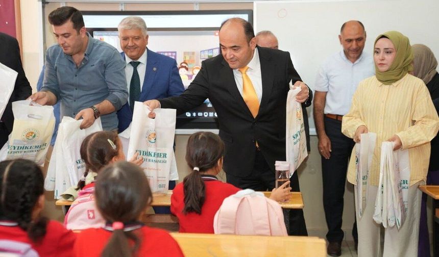 Başkan Akdenizli; “Eğitime yapılan yatırım geleceğimize yapılan yatırımdır”