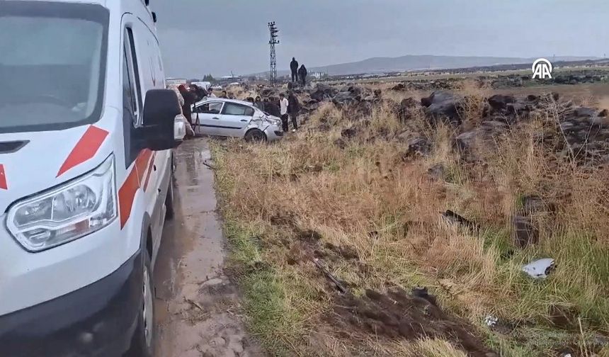 Şarampole devrilen otomobilin sürücüsü öldü