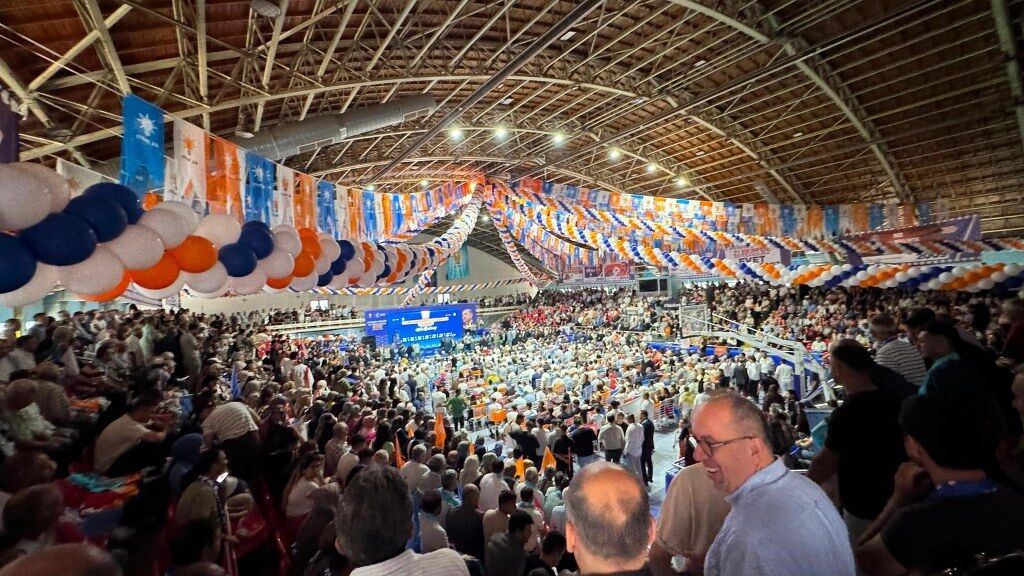 Ak Parti Katilim (3) 1024X576