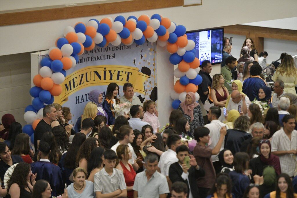 Edebiyat Fakultesi (2) 1024X683